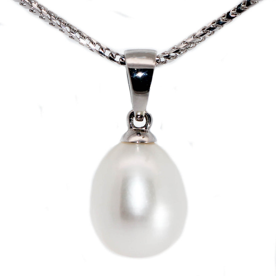 Oval Shaped Fresh Water Pearl & White Gold Pendant