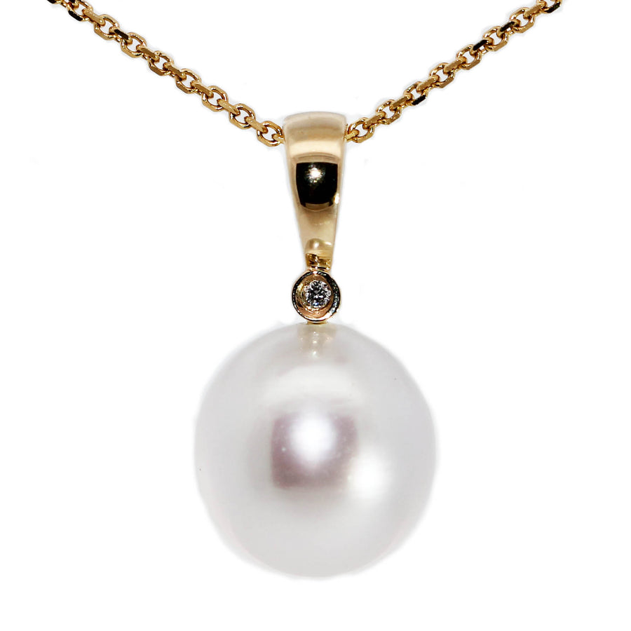 South Sea Pearl, Diamond & Yellow Gold Pendant