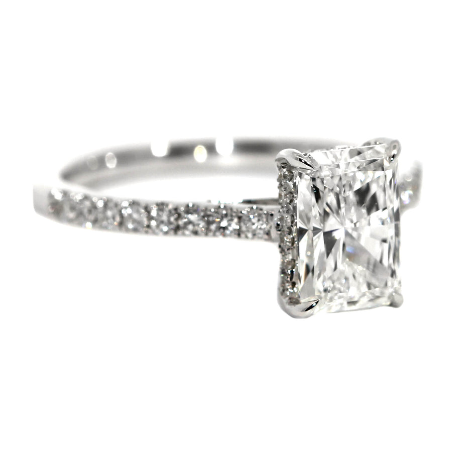 Lab Grown Radiant Cut Diamond Engagement Ring