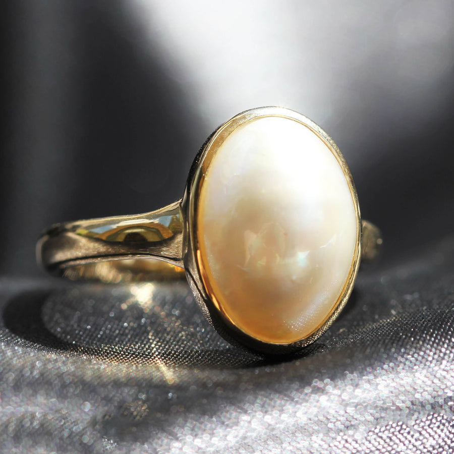 Oval Mabe Pearl & Yellow Gold Dress Ring