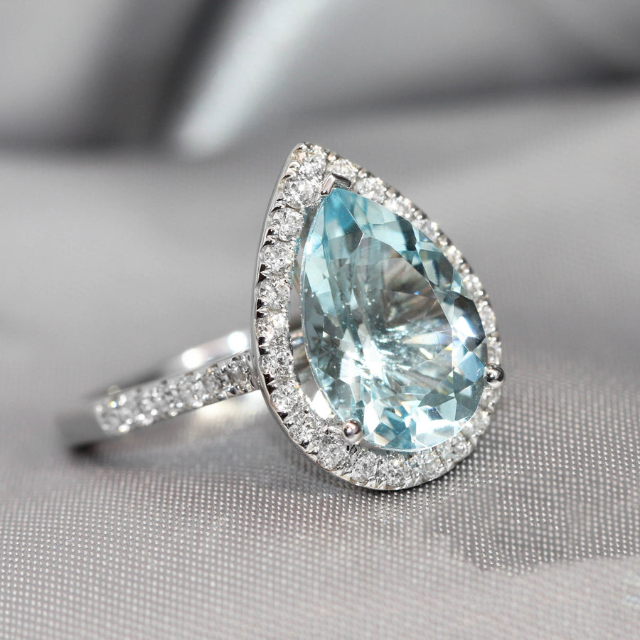 Pear Shaped Aquamarine & Diamond Ring