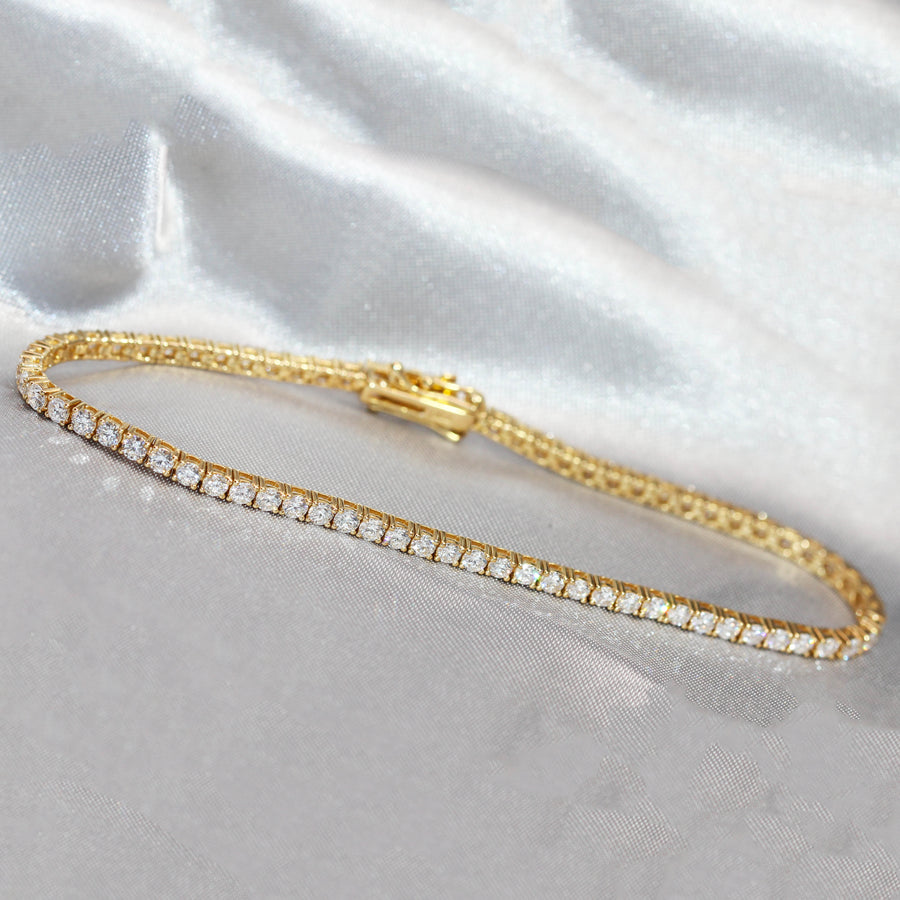 Diamond & Yellow Gold Tennis Bracelet