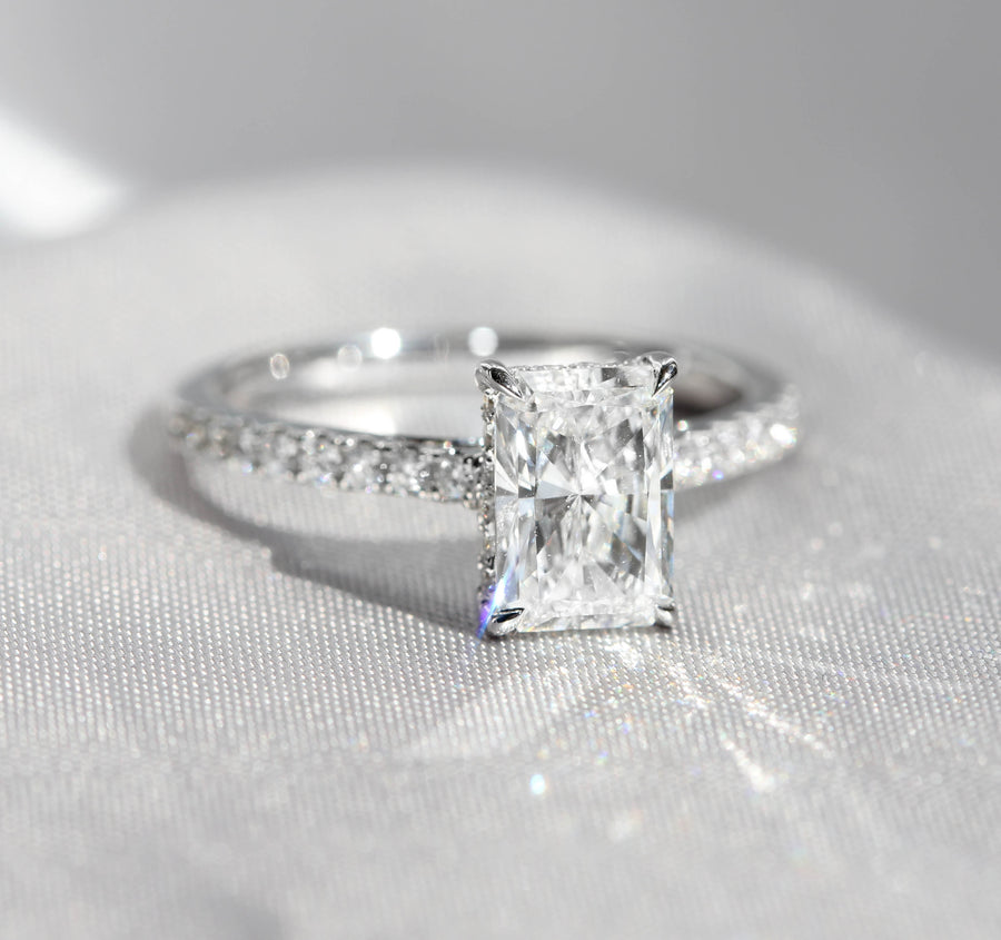 Lab Grown Radiant Cut Diamond Engagement Ring