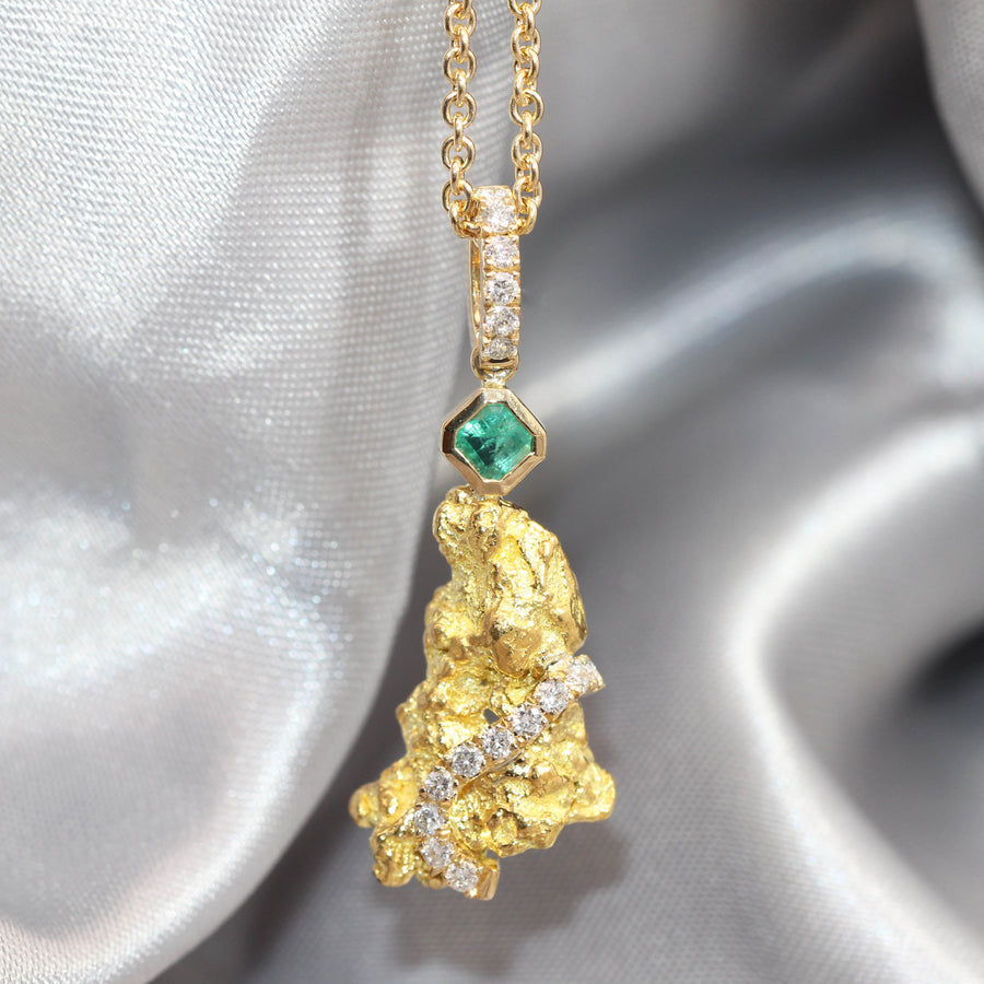 Ellendale Emerald & Diamond, Yellow Gold Nugget Pendant