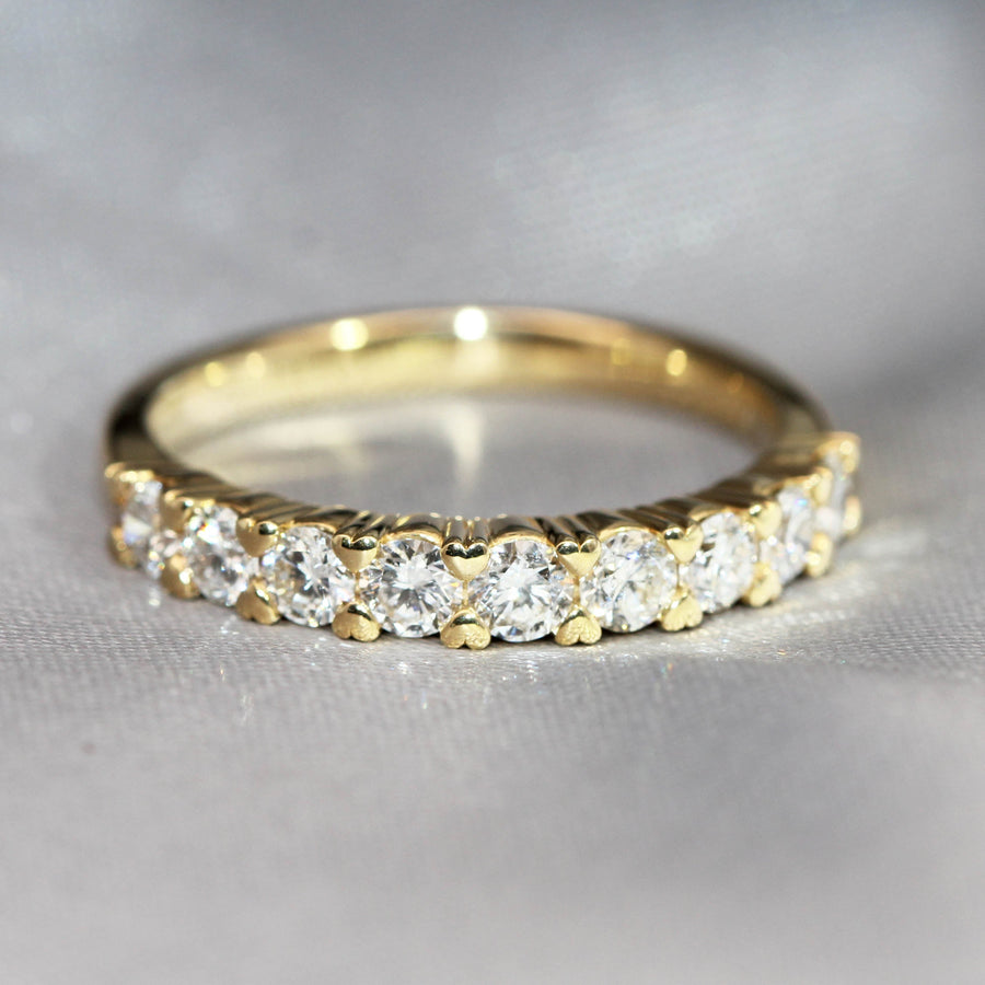 Diamond & Yellow Gold Sweetheart Ring