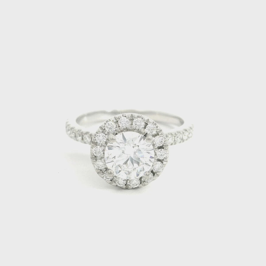 Lab grown Diamond Round Cut Halo Engagement Ring