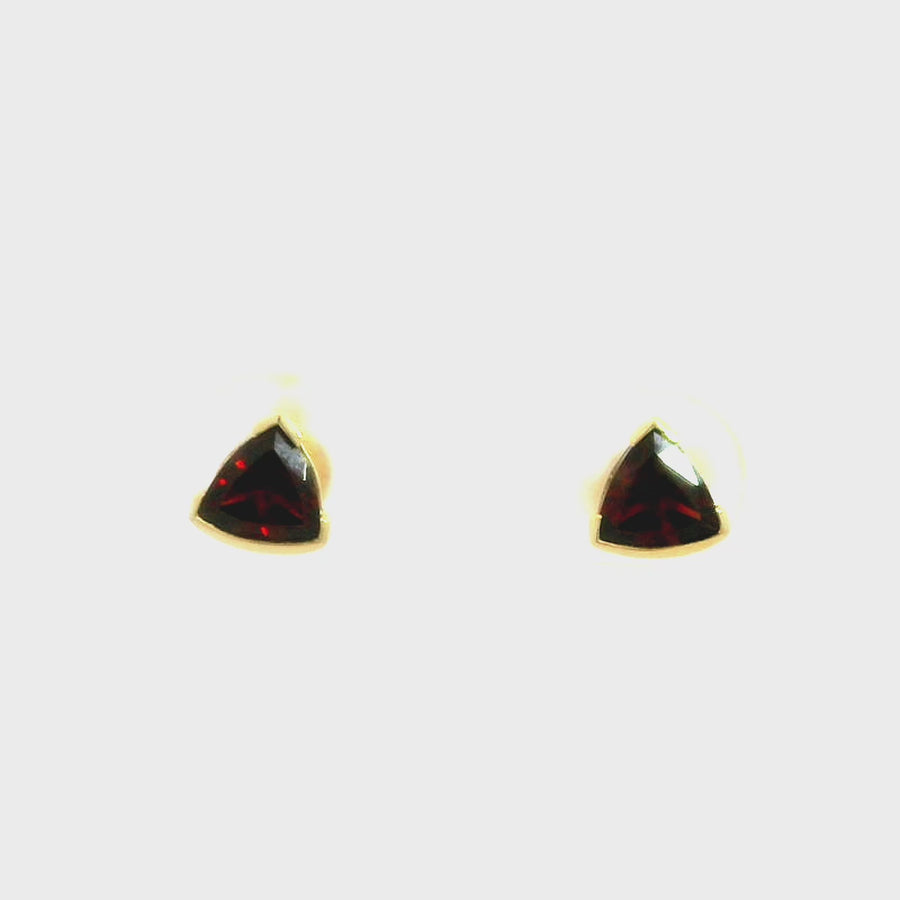 Trilliant Cut Garnet & Yellow Gold Studs