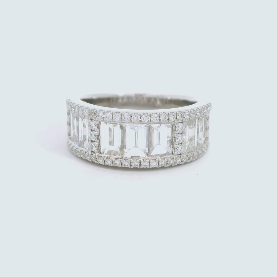 Baguette & Round Cut Diamond Dress Ring