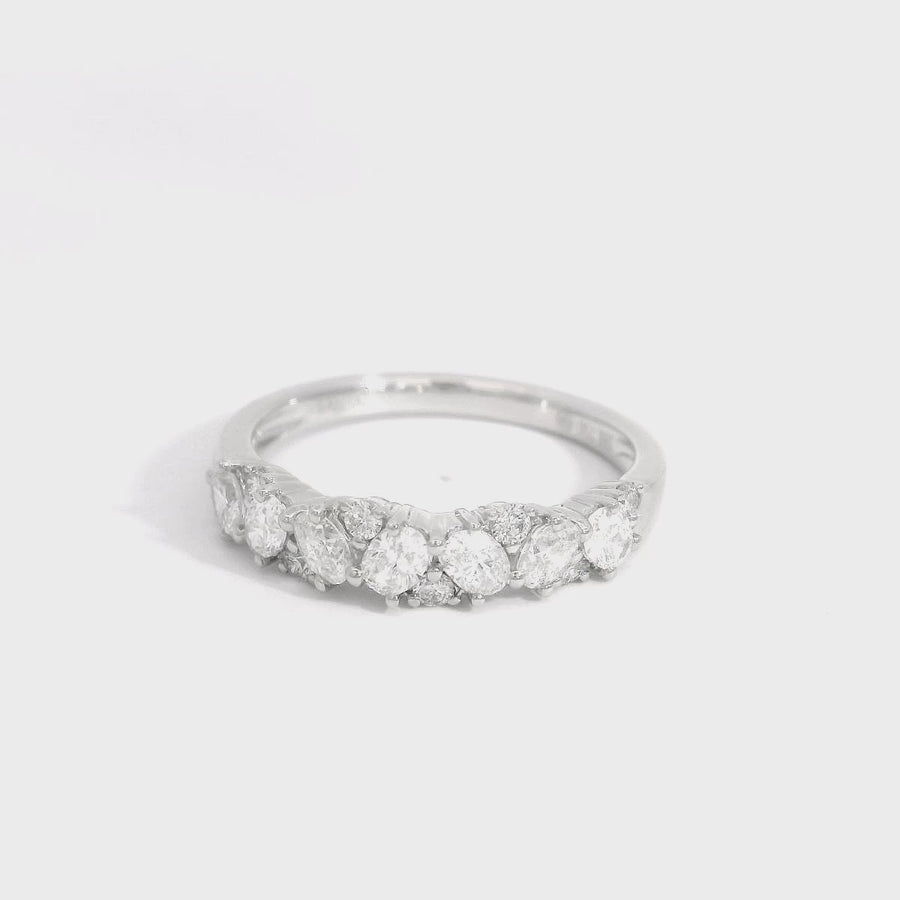 Oval & Round Cut Diamond Band