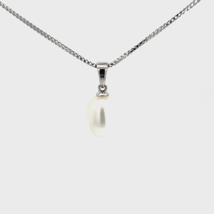 Oval Shaped Fresh Water Pearl & White Gold Pendant