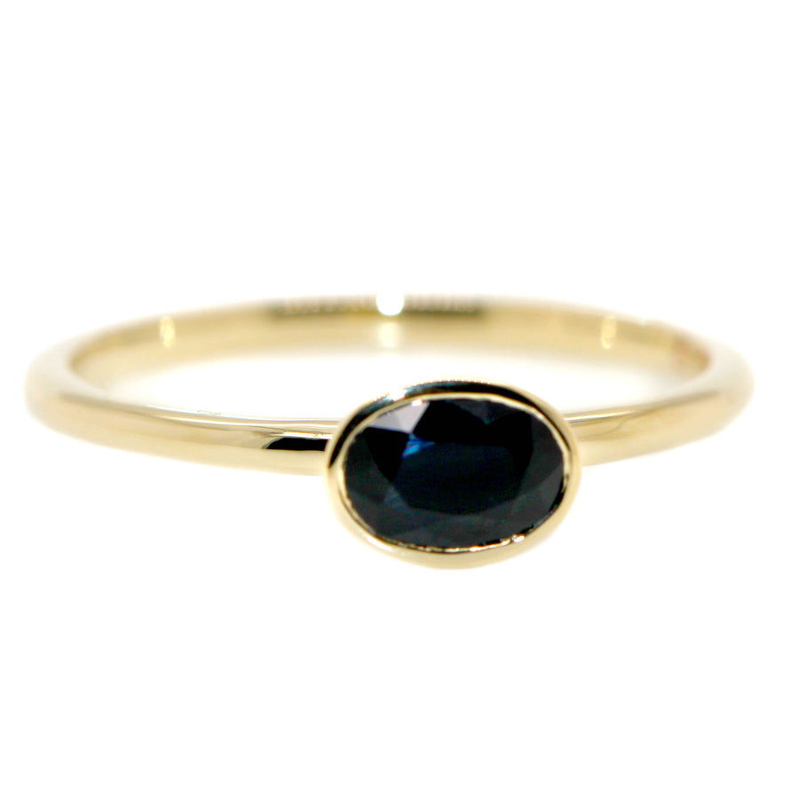 Australian Blue Sapphire & Yellow Gold Dress Ring