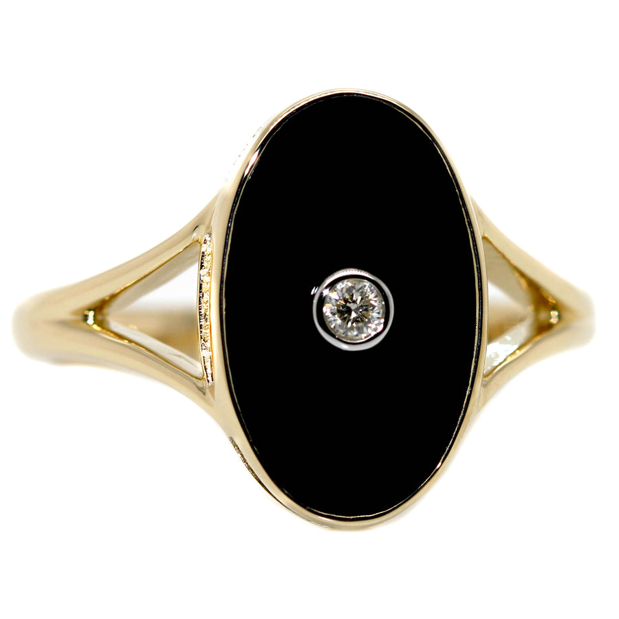 Onyx, Diamond & Yellow Gold Dress Ring