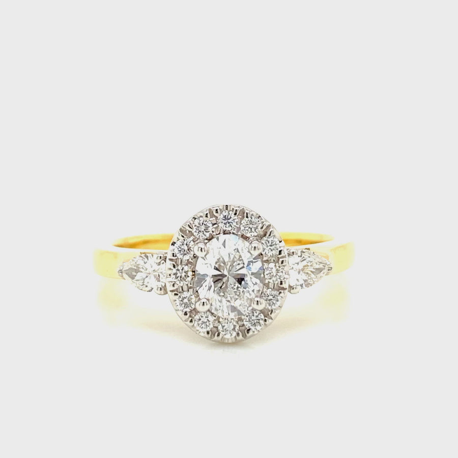 Oval Cut Diamond & Yellow Gold Engagement Ring