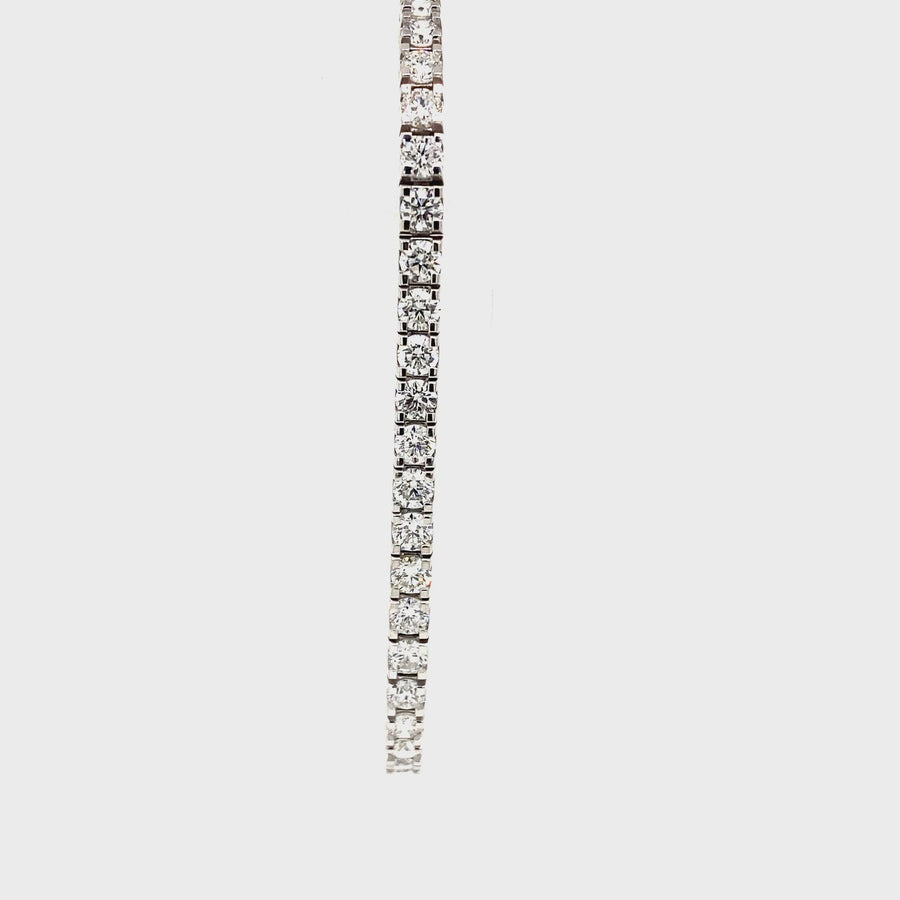 Diamond & White Gold Tennis Bracelet