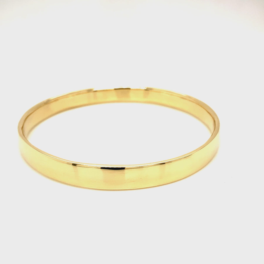 Handmade Yellow Gold Flat Round Bangle